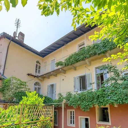 Appartement Con Piccolo Giardino