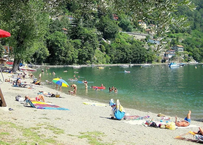 Apartament Con Piccolo Giardino