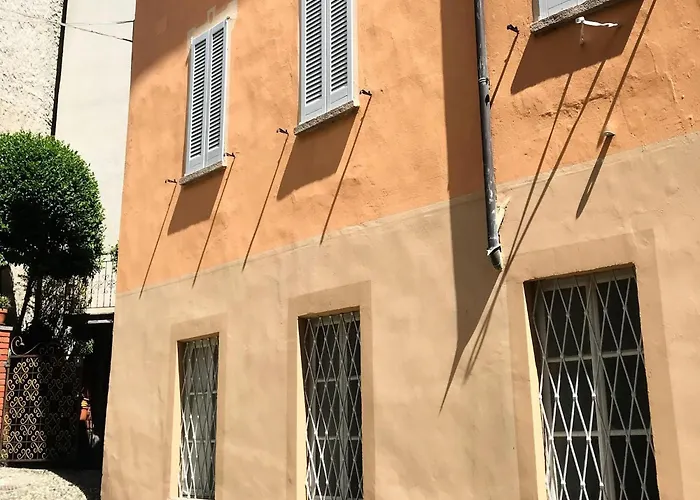 Apartament Con Piccolo Giardino